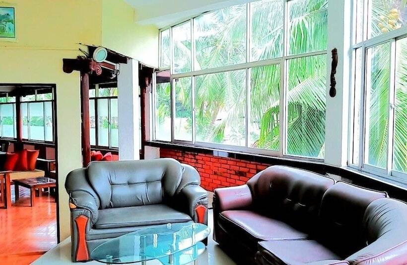 酒店 Kandyan Holiday Center