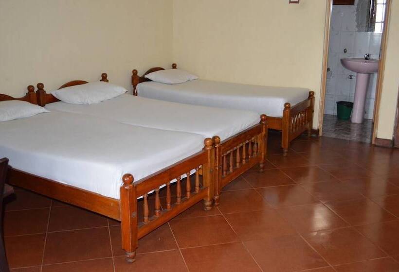 酒店 Kandyan Holiday Center