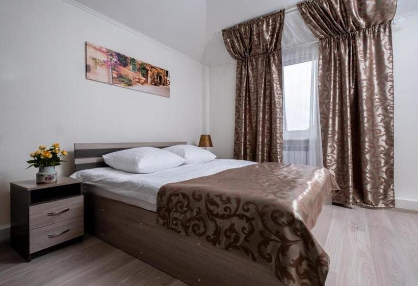 בית מלון כפרי Korona