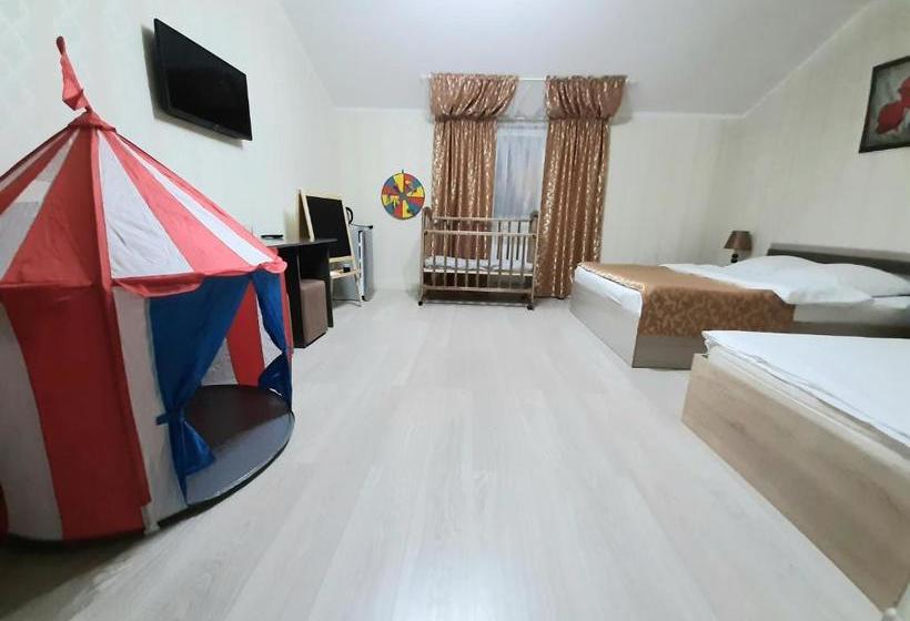 בית מלון כפרי Korona