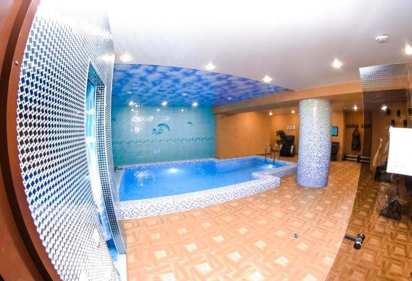 בית מלון כפרי Korona