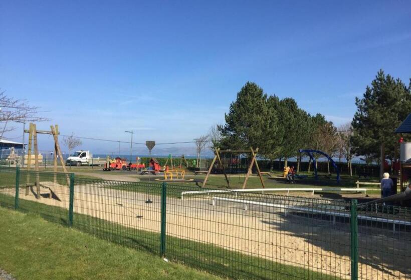 בית מלון כפרי Lakeview Guest House