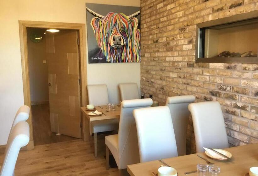 בית מלון כפרי Lakeview Guest House