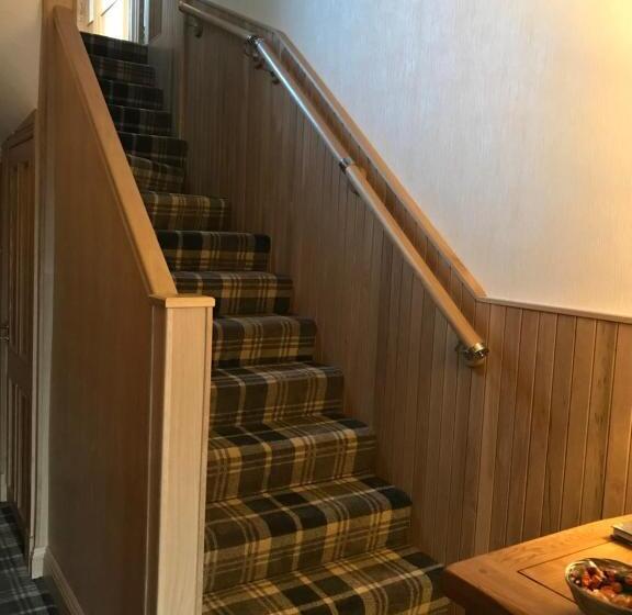 בית מלון כפרי Lakeview Guest House