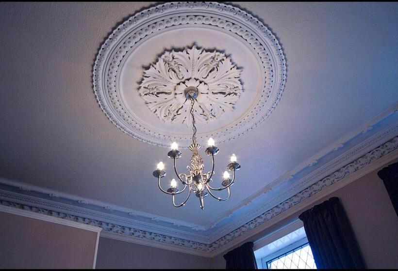 בית מלון כפרי Lakeview Guest House