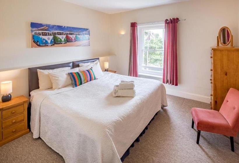 בית מלון כפרי Luccombe Villa Holiday Apartments