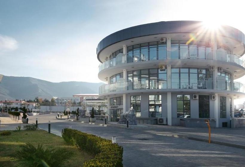 Отель Marine Palace