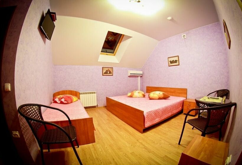 هتل Medvedeff Center