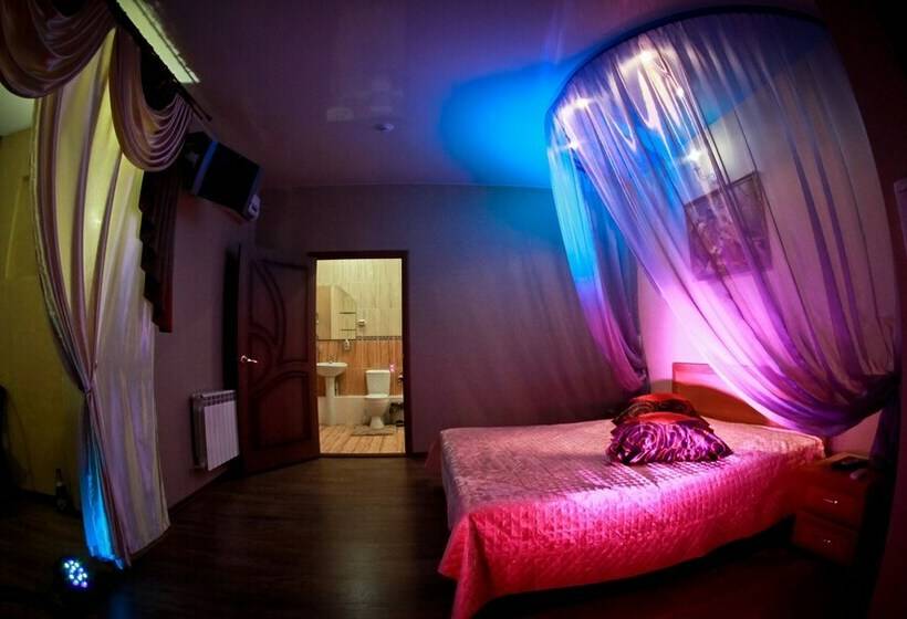 هتل Medvedeff Center