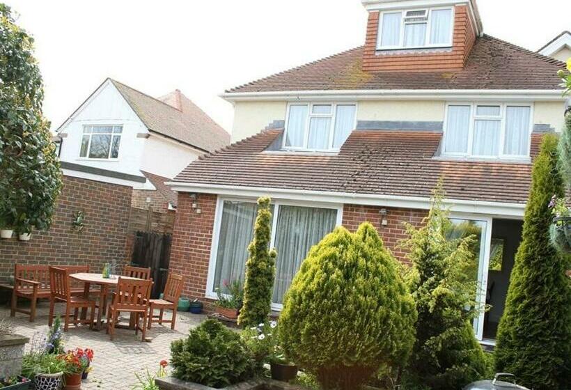 فندق Merton House