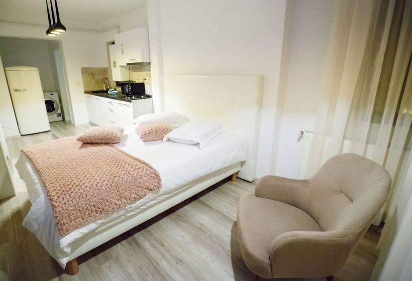 酒店 Metropolitan Iassium Luxury Suites