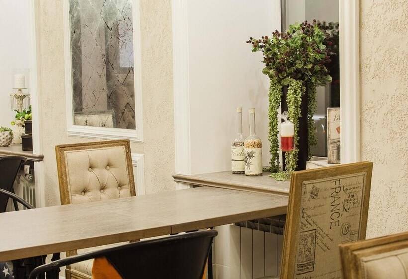 Отель Mikhail Strogov