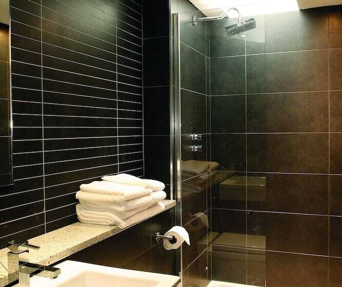 فندق Northbrook Park Mews