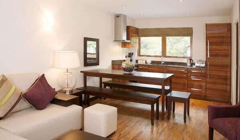 فندق Northbrook Park Mews