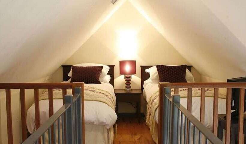 فندق Northbrook Park Mews