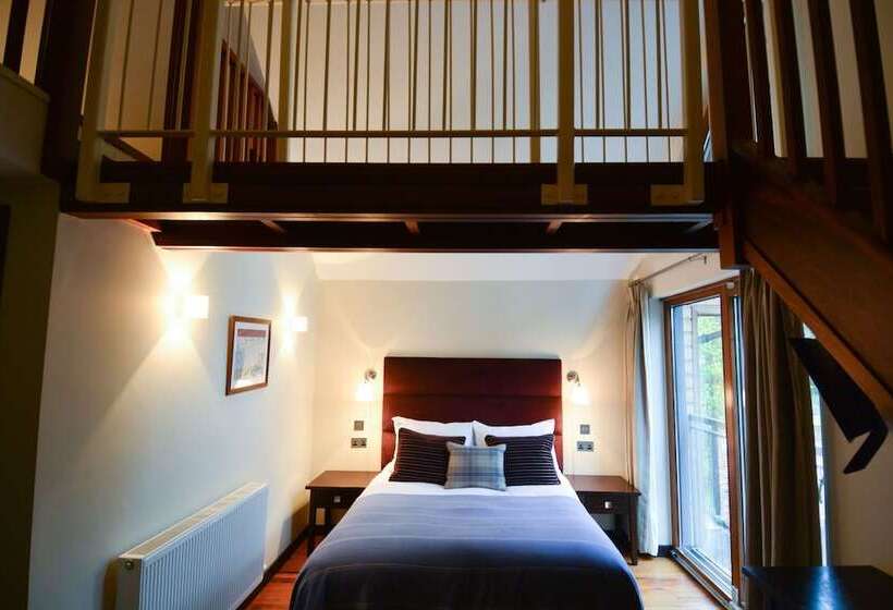 فندق Northbrook Park Mews