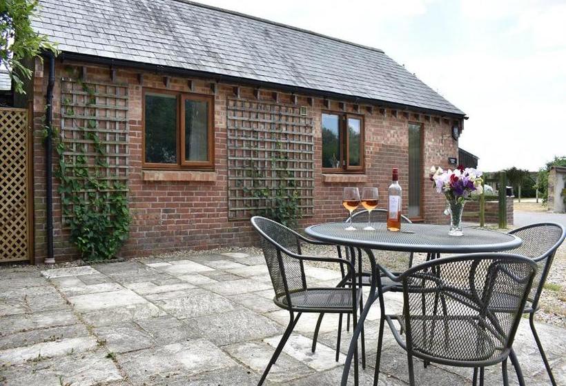 ホテル Nutley Farm