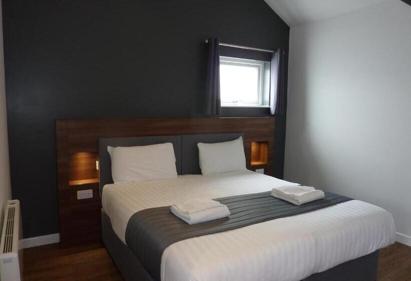 Отель Oakwood Farm Mews Chester