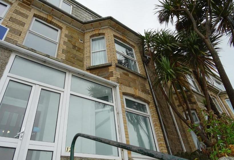 Отель Ocean Breeze