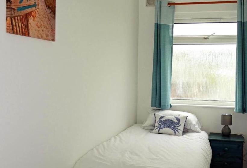 Отель Ocean Breeze