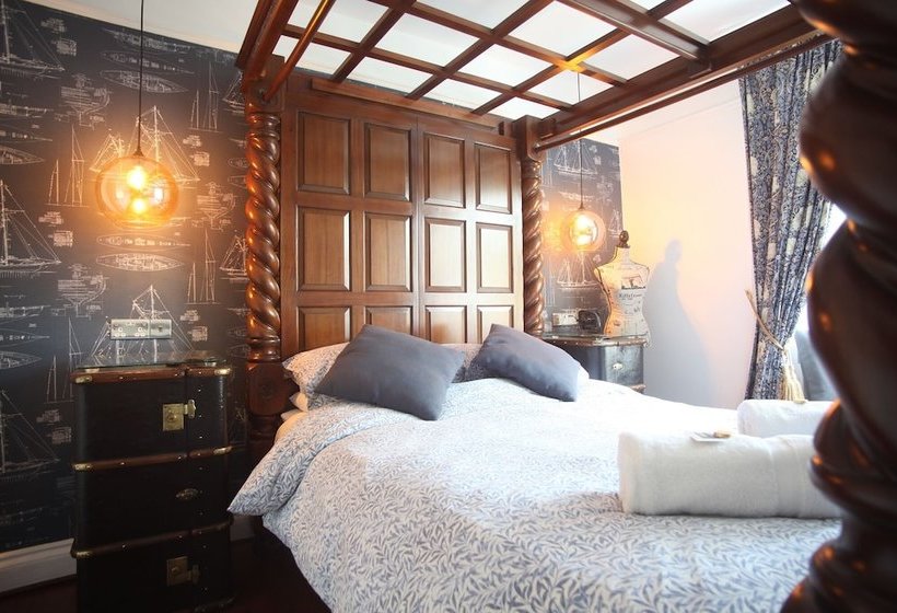 Отель Old Embassy House