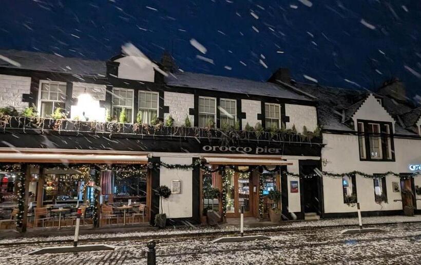 בית מלון כפרי Orocco Pier