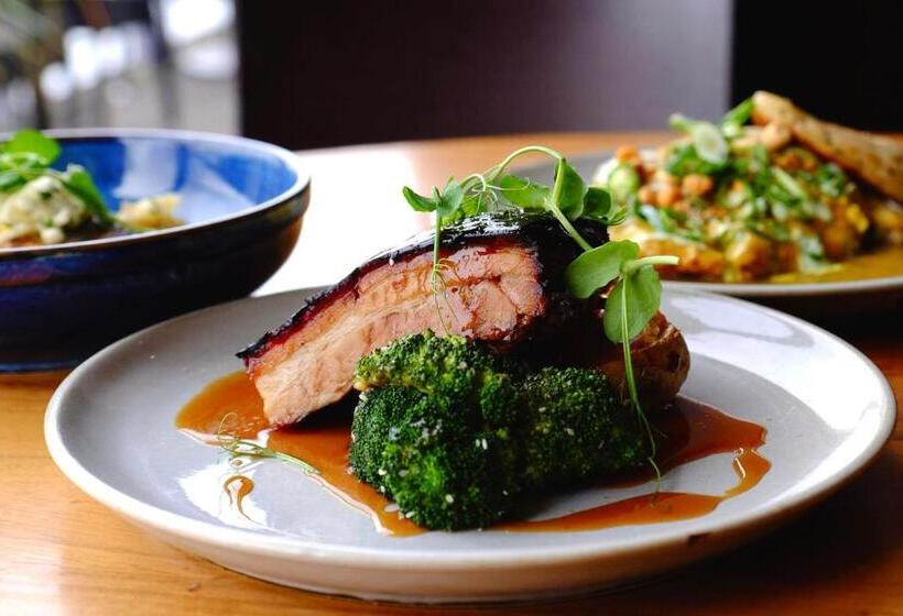 בית מלון כפרי Orocco Pier