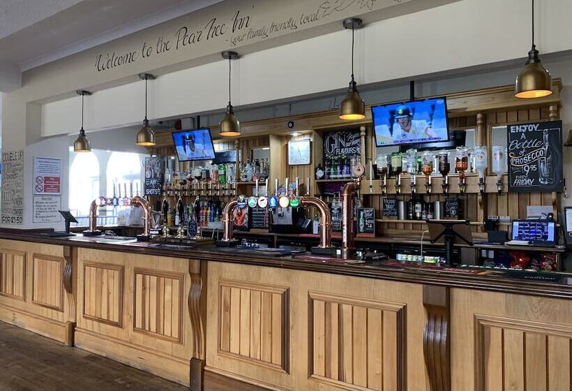 فندق Pear Tree Inn