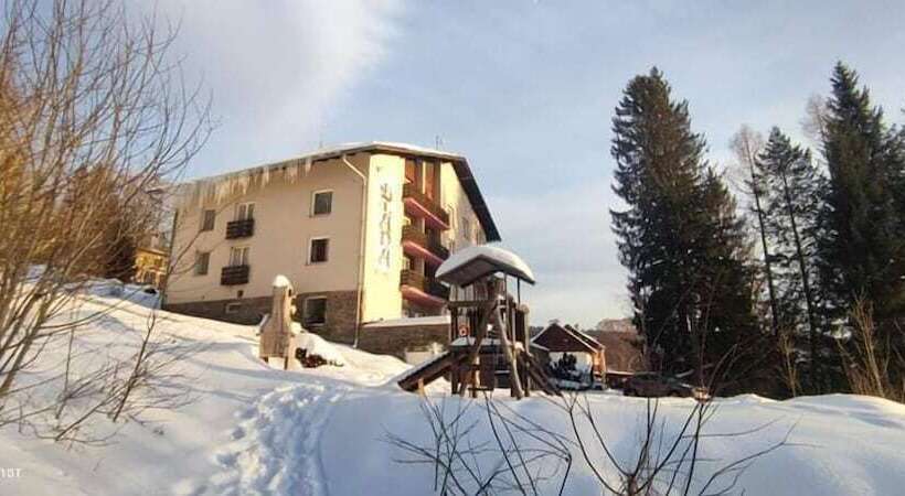 酒店 Penzion Diana