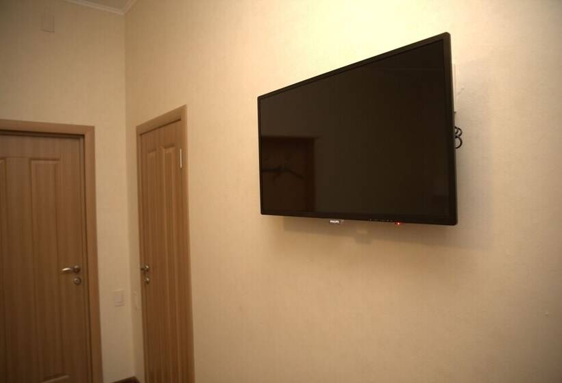 בית מלון כפרי People