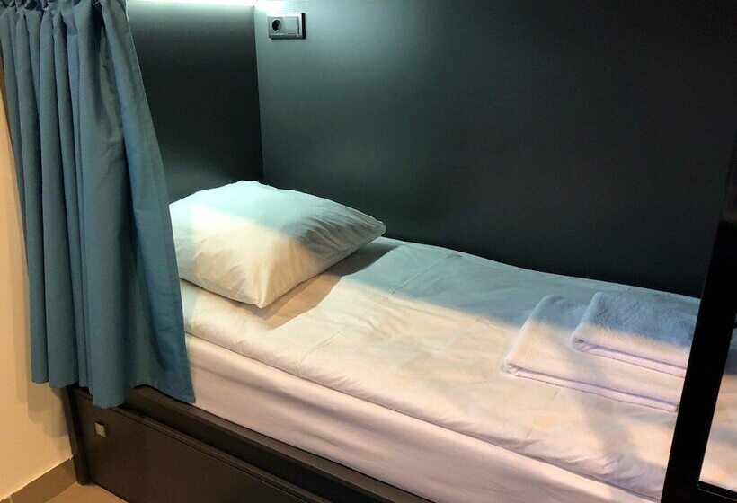 בית מלון כפרי People