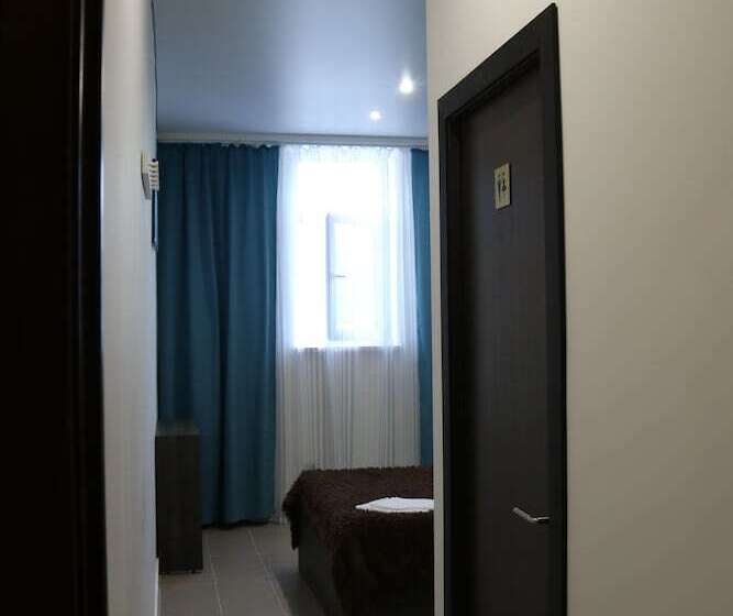 בית מלון כפרי People