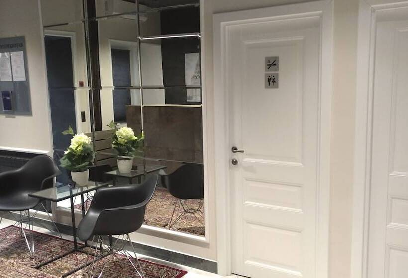 酒店 People Red Square