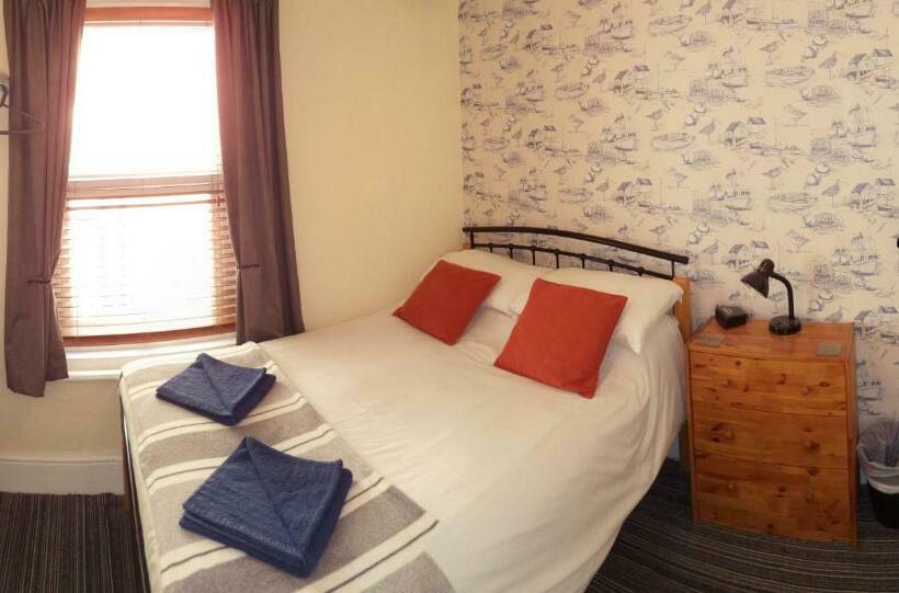 בית מלון כפרי Phoenix Guest House