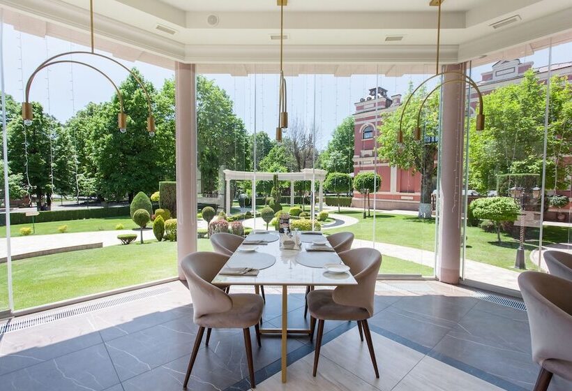 فندق Pontos Plaza