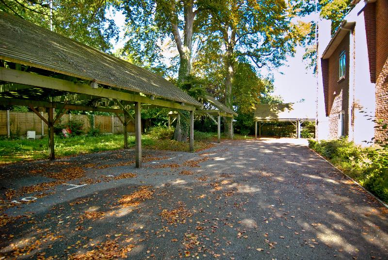 فندق Room & Roof