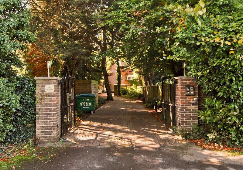 فندق Room & Roof