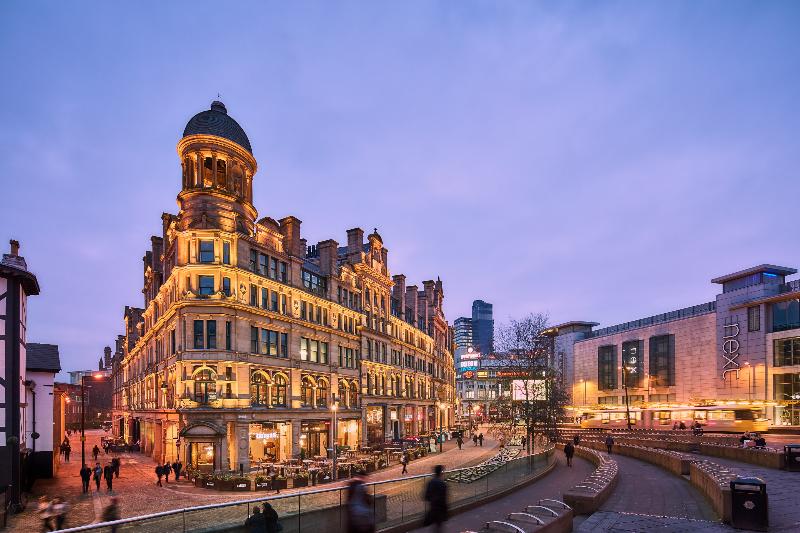 호텔 Roomzzz Manchester Victoria