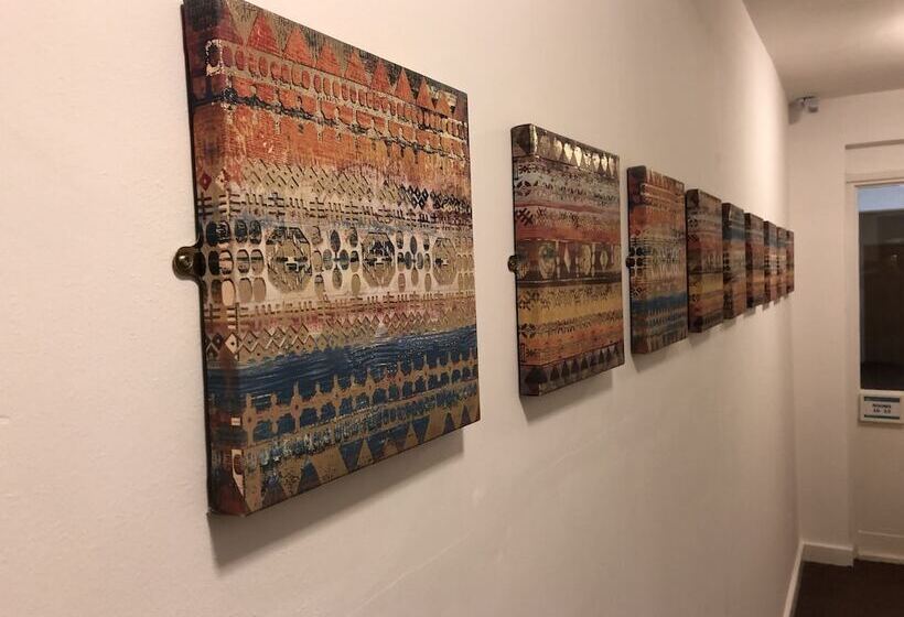 בית מלון כפרי Rufford Court