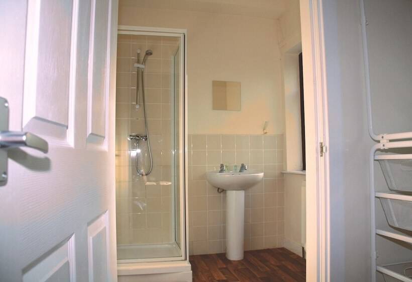 בית מלון כפרי Rufford Court