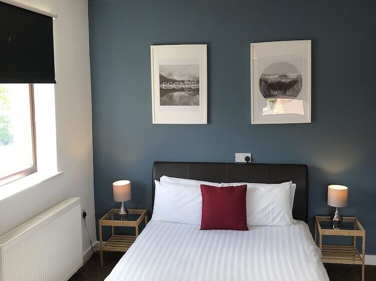 בית מלון כפרי Rufford Court