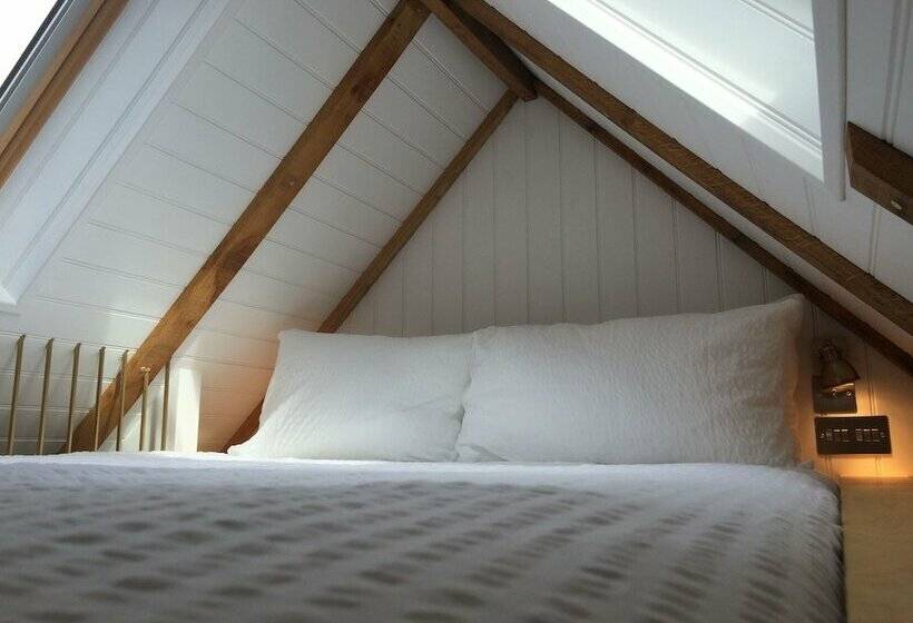 ホテル Shepherds Barn