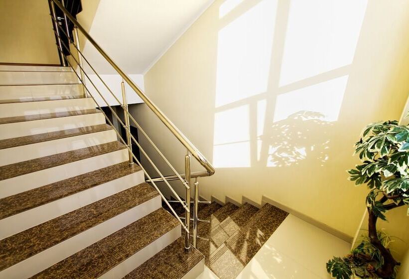 酒店 Smart People Eco