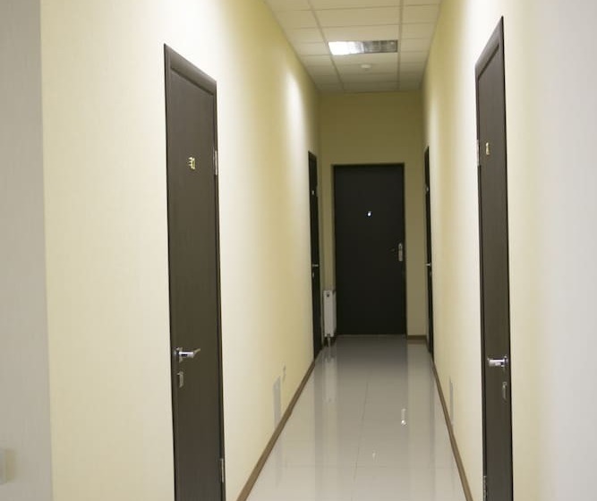 酒店 Smart People Eco