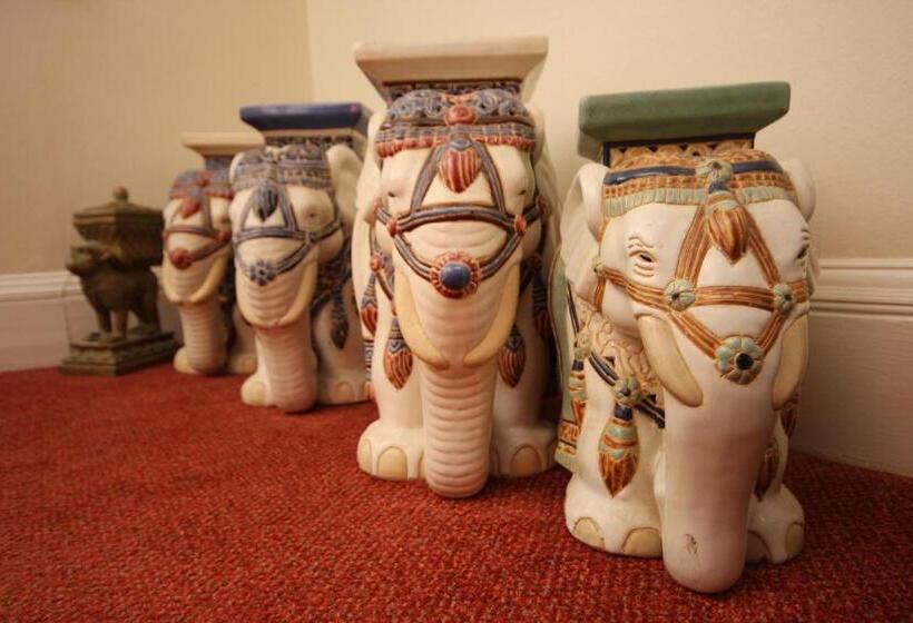 בית מלון כפרי St Olaf Golf