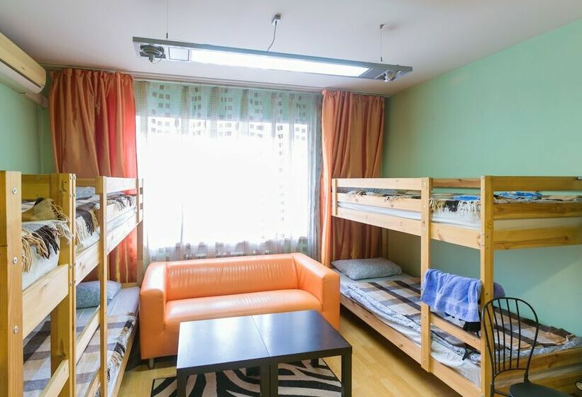 בית מלון כפרי Stop House   Hostel