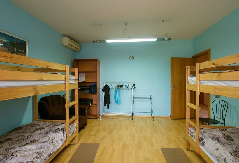 בית מלון כפרי Stop House   Hostel