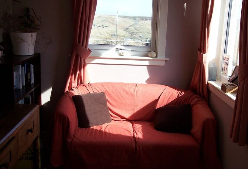 Отель Strathy Inn