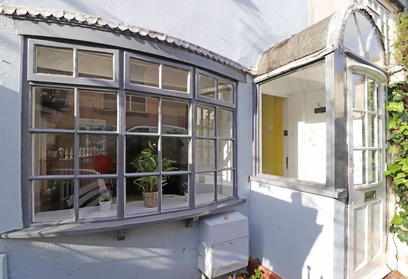 호텔 Sunny Cottage | By My Getaways | Free Parking