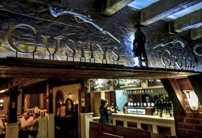 Отель The Bushtown & Spa